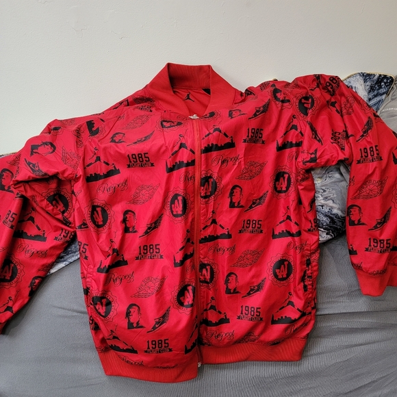 Jacket - Picture 1 of 2